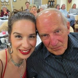 Meet your Posher, Crystal